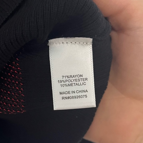 NWT Birch NY size 2X women’s long sleeve sweater top red and black - Picture 6 of 10